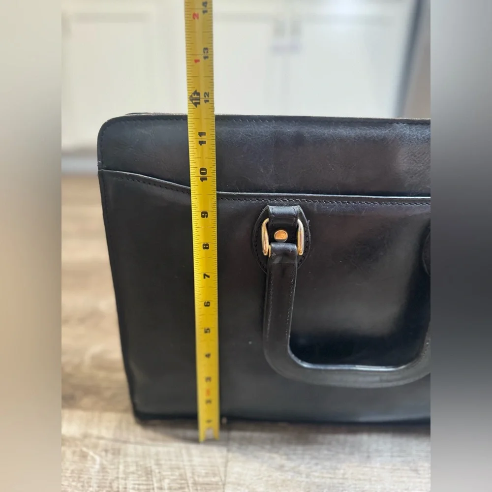 Vintage Bosca Men’s business school doctor all leather black briefcase